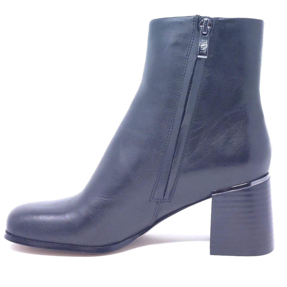 DKNY Ranya Zip Ankle Bootie Black Leather Size 7 Style K3303470 - Picture 6 of 10